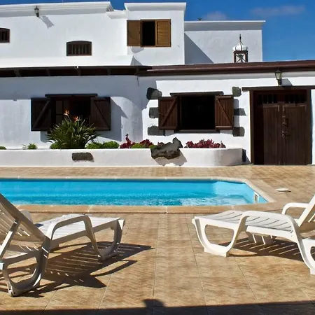 Villa Los Dragos