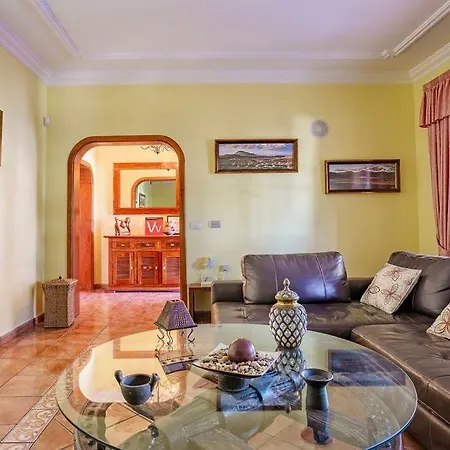 Los Dragos Villa